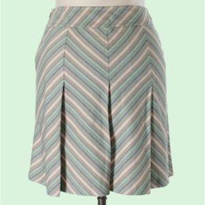 NWT! Loft pleated Chevron stripe skirt